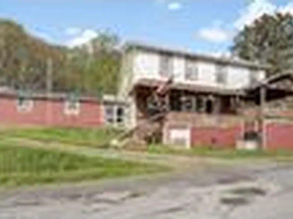 355 Sunset St, Rossiter, PA 15772