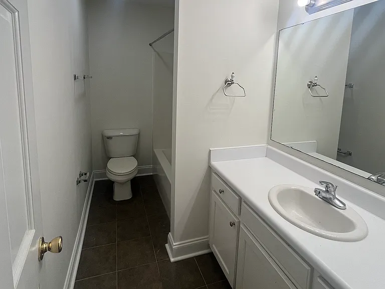 108 Bentwood Cir — Photo 6