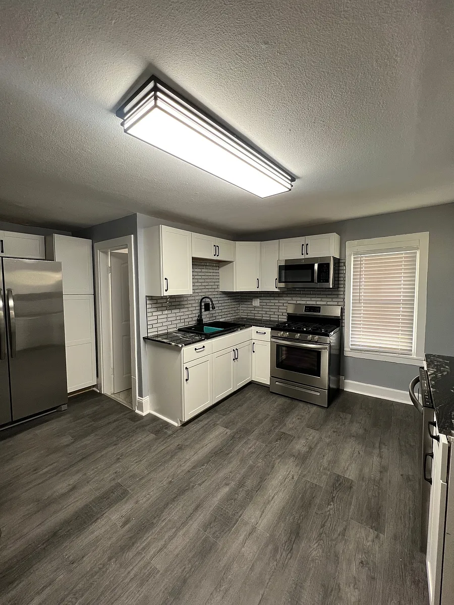 Building Photo - 205 Ashworth Pl #1