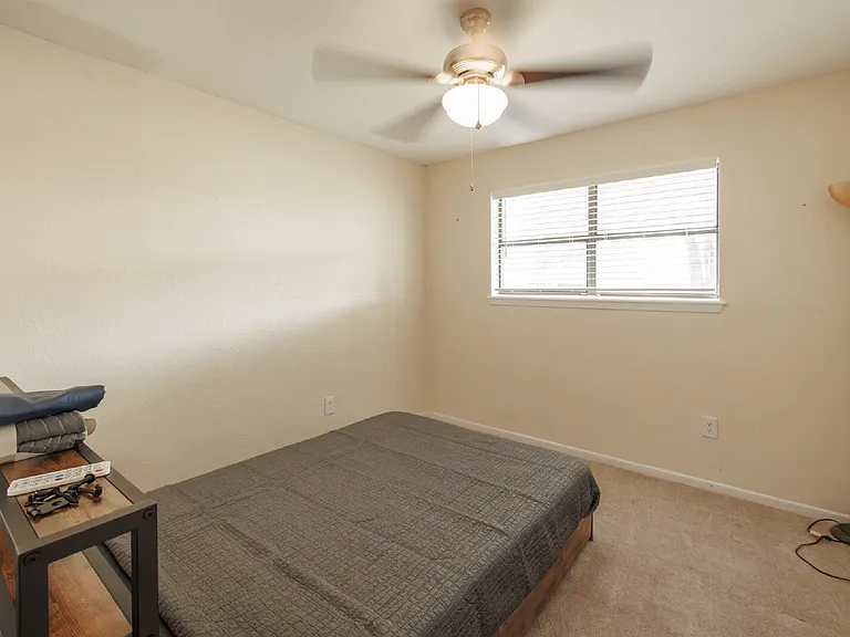 857 Chanticleers Ln — Photo 12