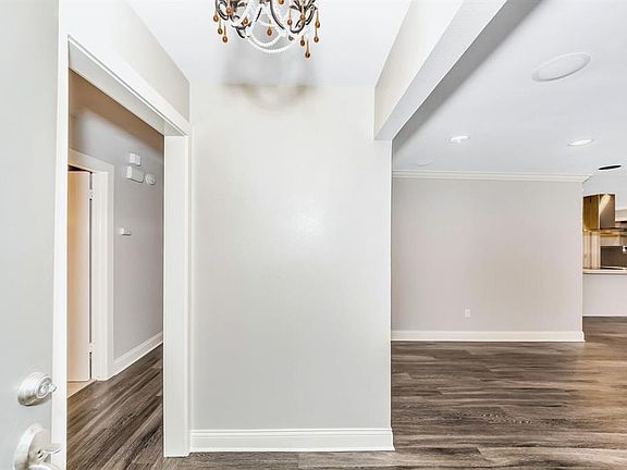 4th image of 1736 Sunnybrook Dr