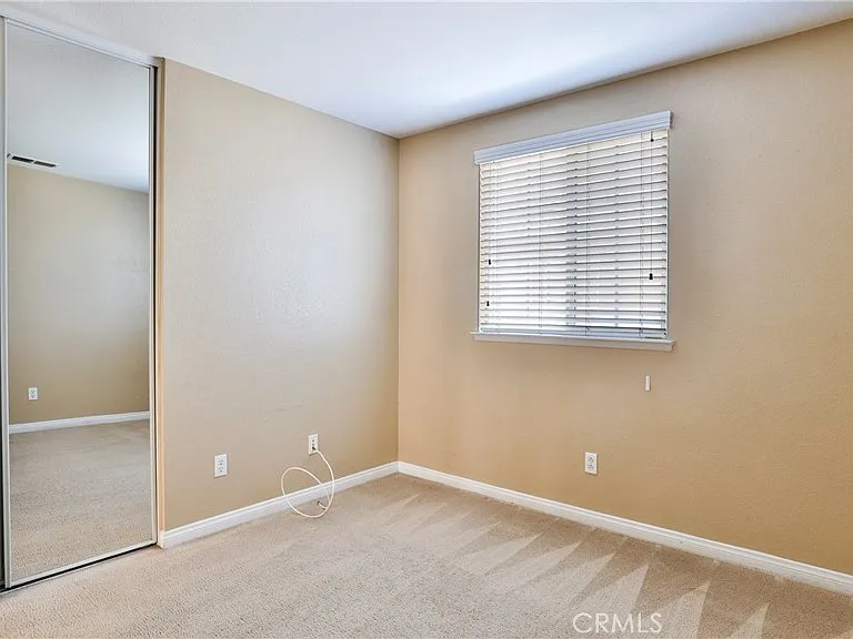1765 Yvonne Ct — Photo 31