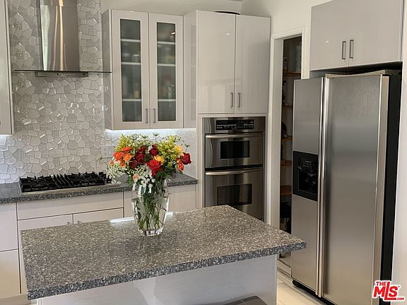 3rd image of 720 N Huntley Dr #104