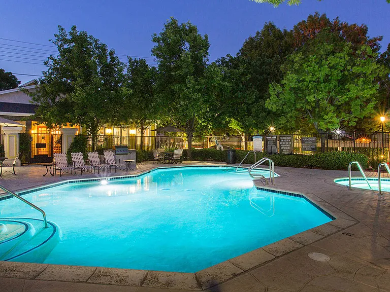 Hot Tub and Heated Swimming Pool