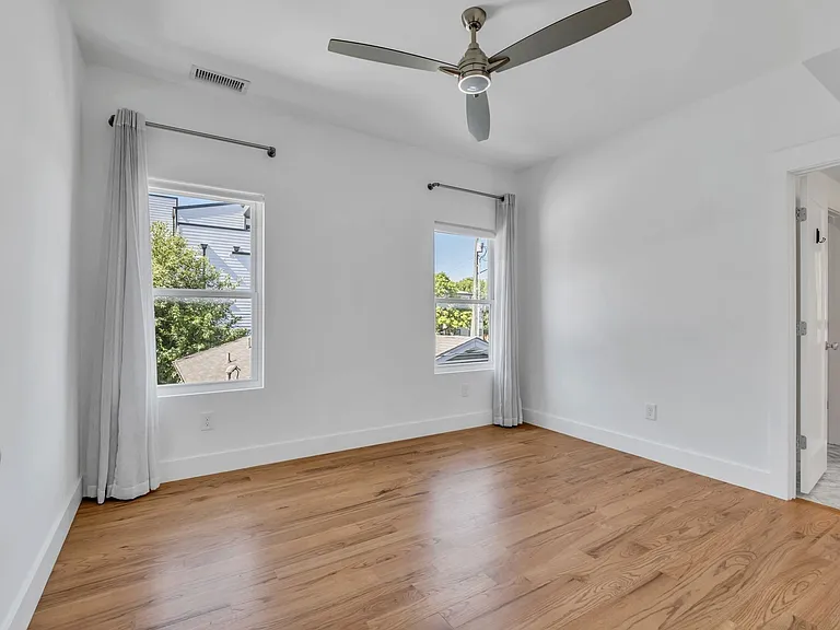 1016B 13th Ave S — Photo 27
