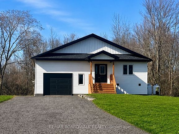 2nd image of 1146 Rideau River Rd