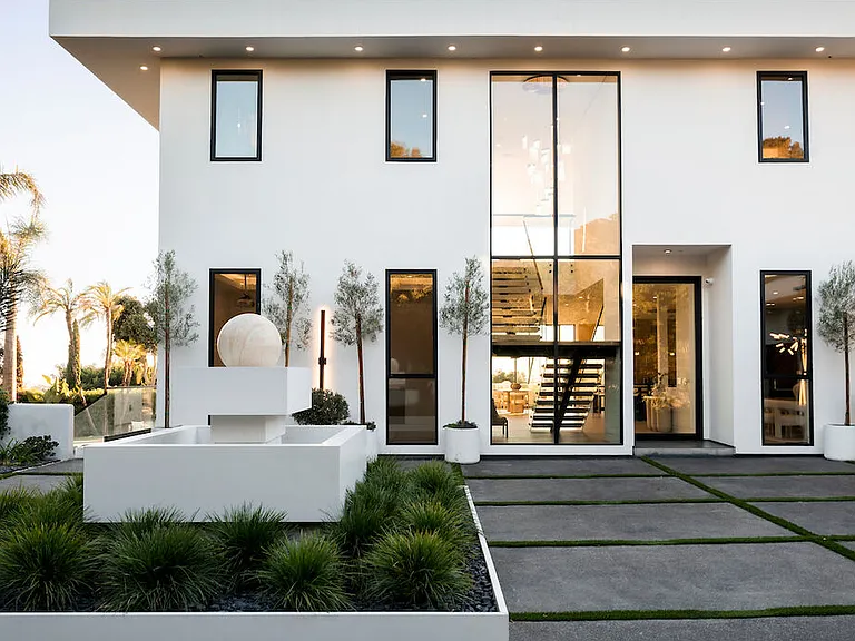 5931 Kanan Dume Rd — Photo 12
