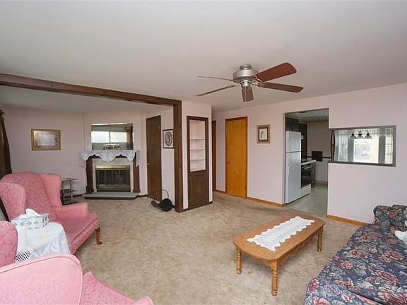 3rd image of 228 Nokomis Pkwy
