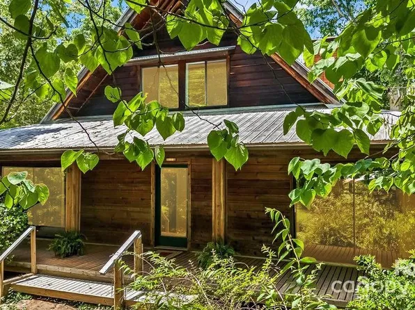 239 Larsen Ln, Tryon, NC 28782