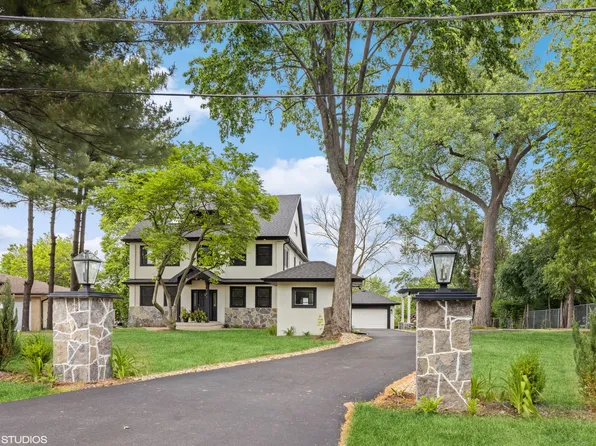 926 60th Pl, Downers Grove, IL 60516