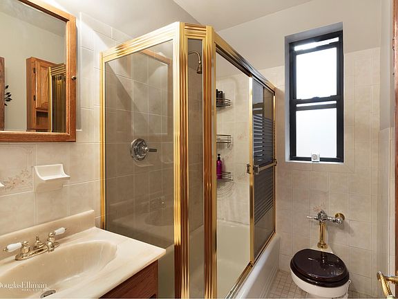 4th image of 205 W 95th St APT 4G