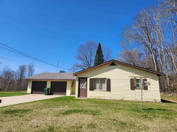 8816 Lakeview St, Farwell, MI 48622