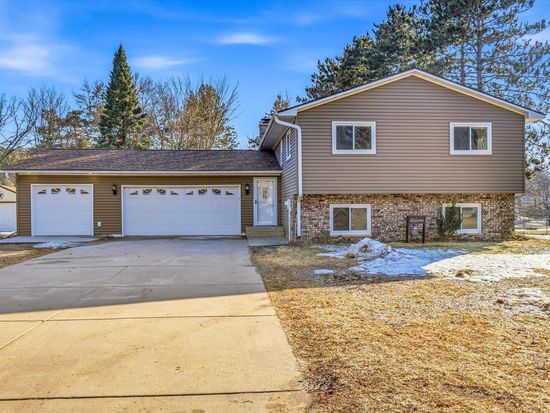 5821 268th St, Wyoming, MN 55092