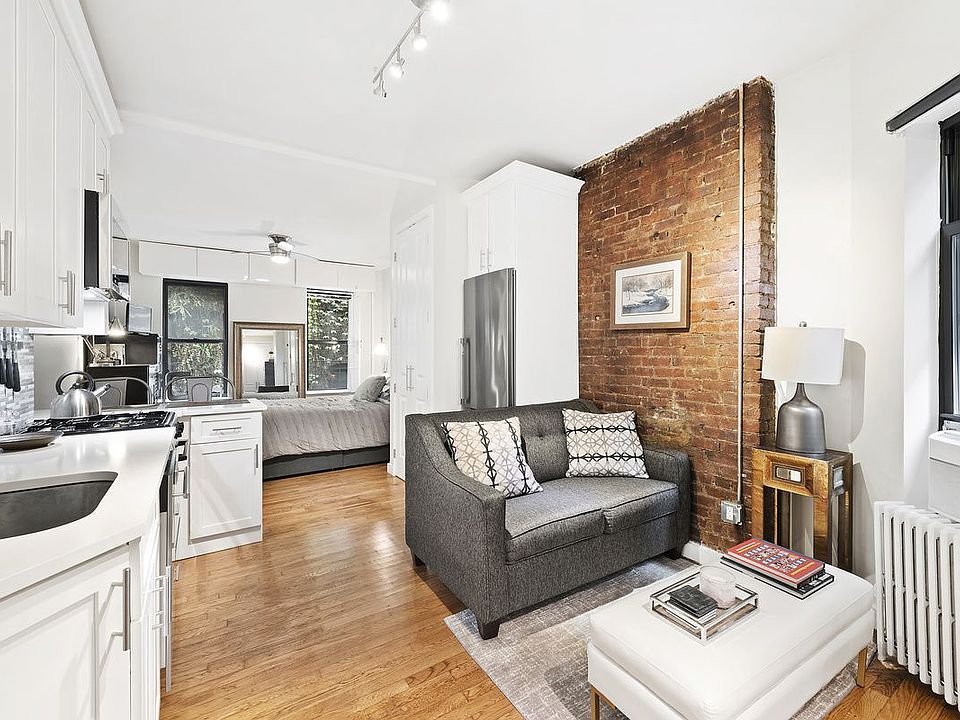 1st image of 646 9th Ave APT 3RS