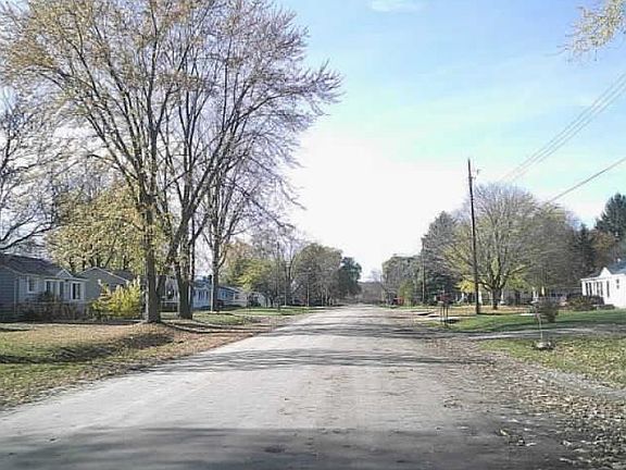 4th image of 4488 Alder Dr
