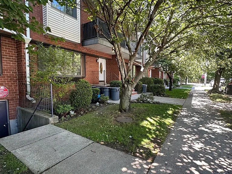 2818 E 27th St #3D — Photo 18