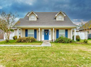 407 Lake Crescent Cir, Houma, LA 70360