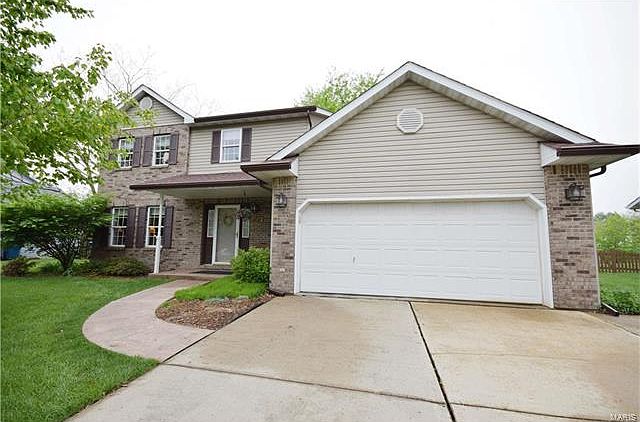 1st image of 1025 Robert Dr