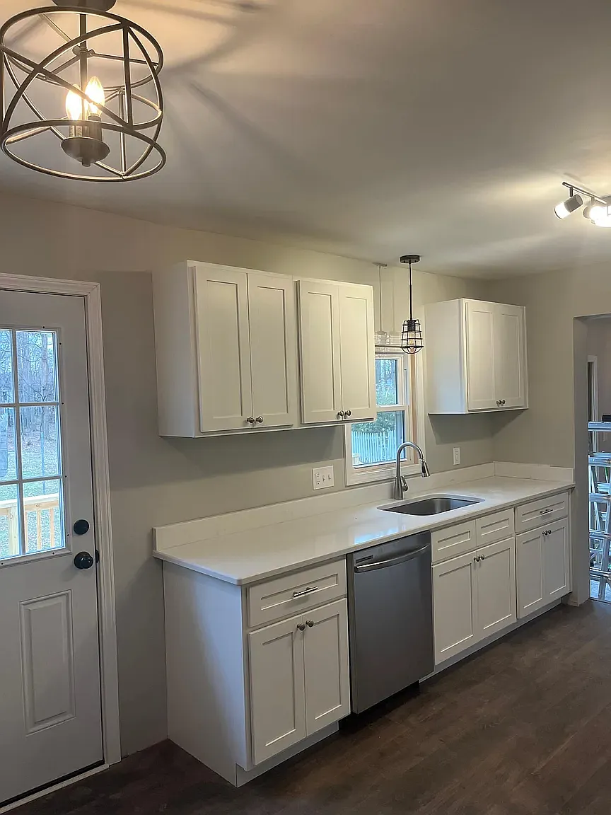 3 bed, 1.5 bath, 1425 sqft, $2,250 — Photo 3