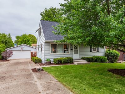 7019 Maryland Dr, Urbandale, IA, 50322