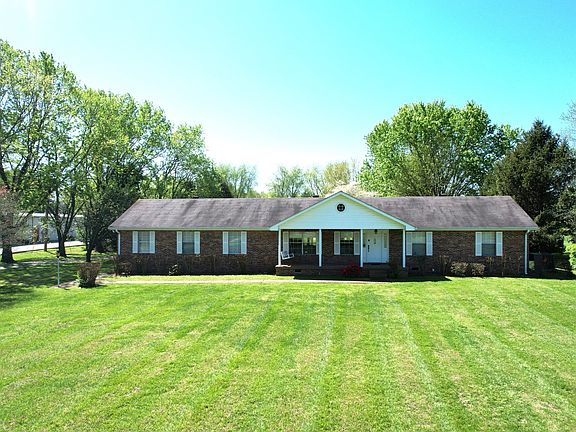 2nd image of 2405 Henpeck Ln
