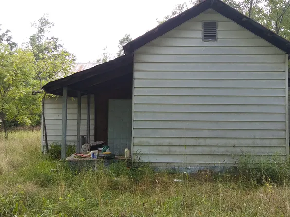 153 John Cox Rd, Deer Lodge, TN 37726
