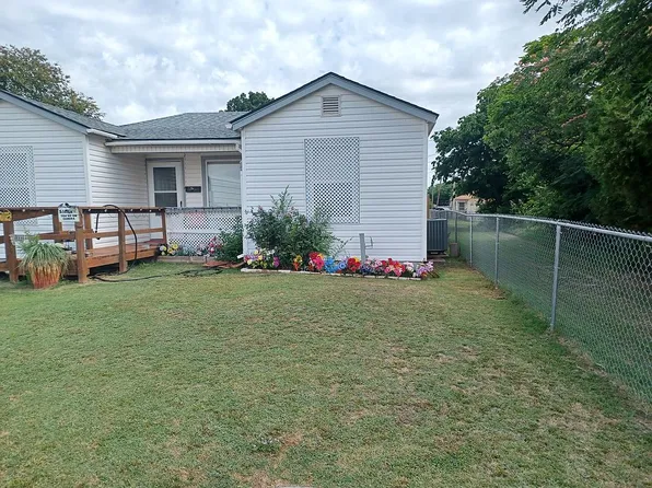 709 SW Douglas Ave, Lawton, OK 73501