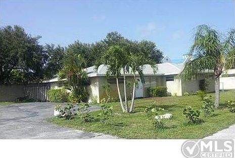 1st image of 1783 Windsor Dr