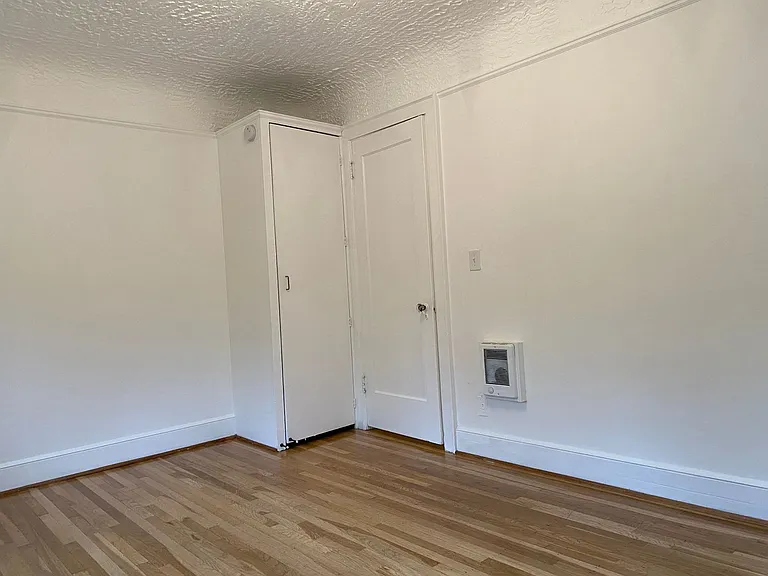 2235 NW Johnson St — Photo 27