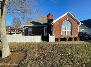 8000 Greenhurst Ct, Louisville, KY