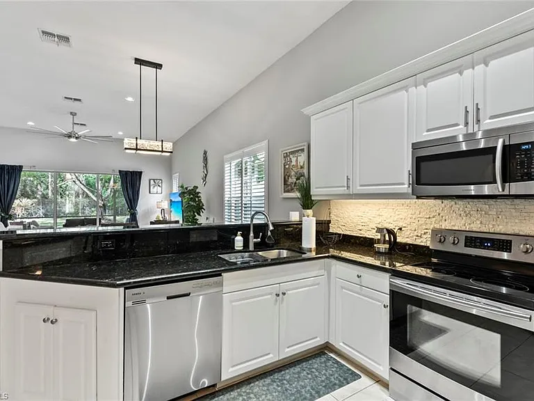 6051 Shallows Way — Photo 18