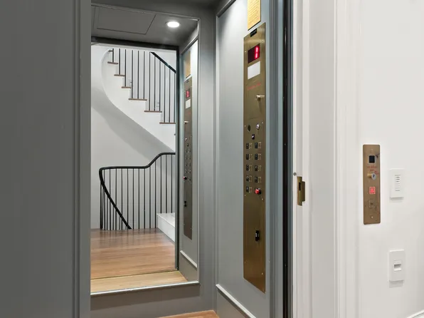 354 West 20th Street image 23 of 25