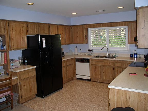 2nd image of 47 Big Woods Dr