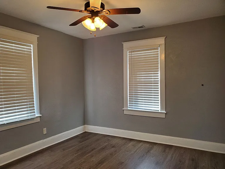 2623 Marlboro Ave — Photo 15