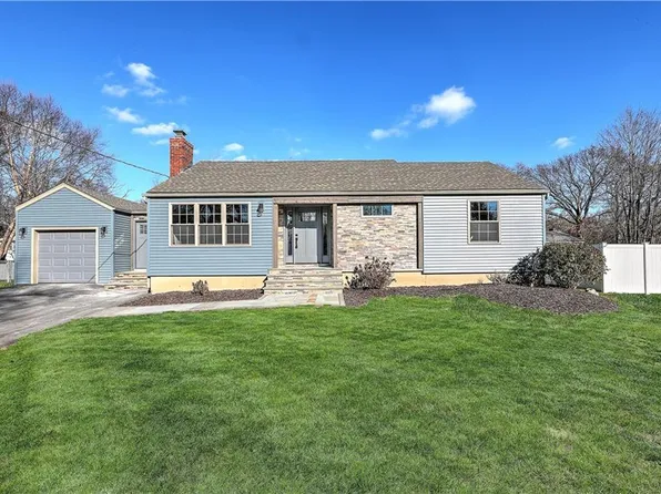 51 Woodland Rd, East Greenwich, RI 02818