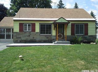 112 Circle Rd, North Syracuse, NY 13212