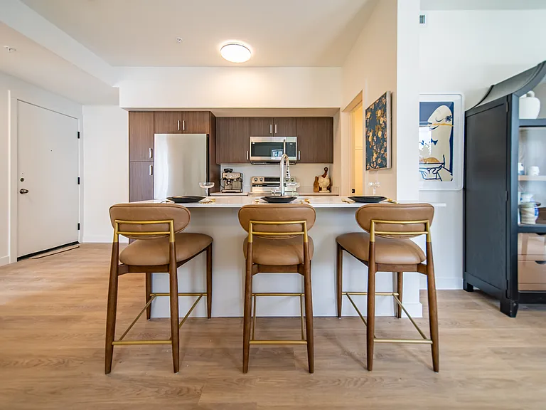 2040 37th St SW — Photo 13