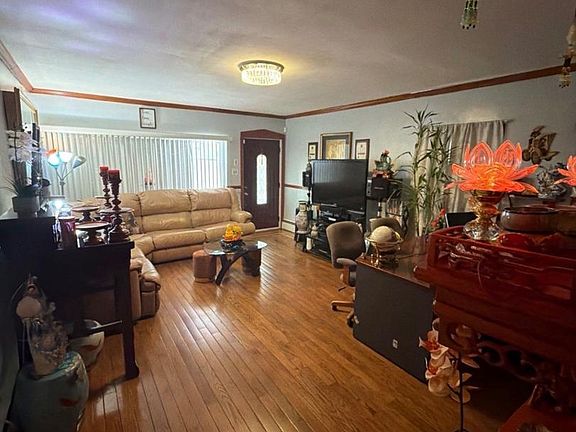 3rd image of 5035 Westfield Ave