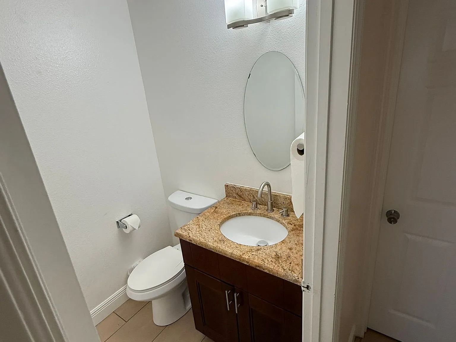 4 bed, 2.0 bath, $2,550 — Photo 3
