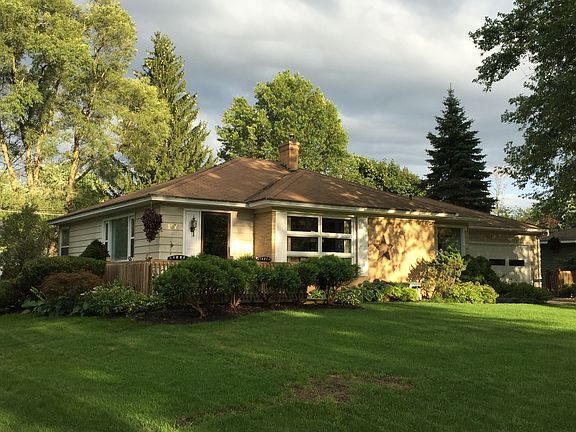 2nd image of 157 Timberwood Ln