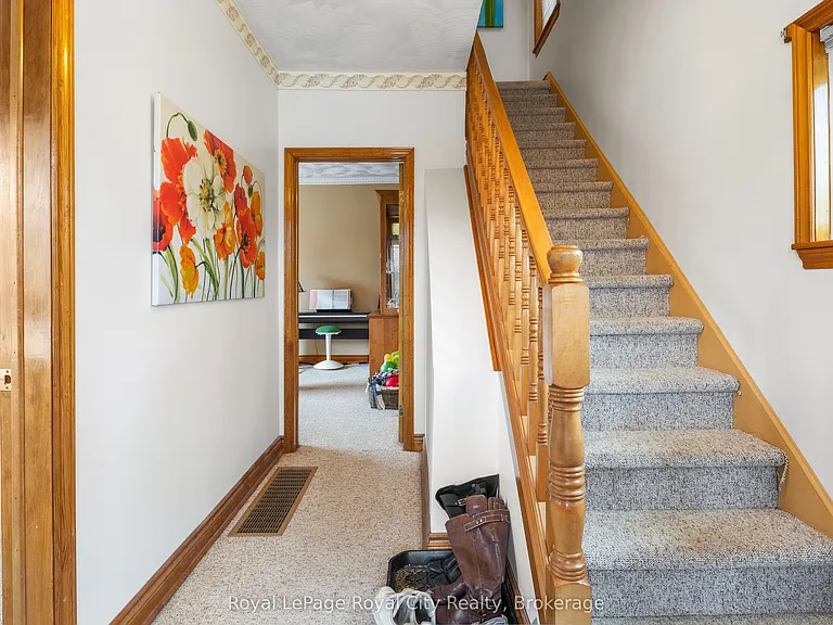 20 Crimea St — Photo 2