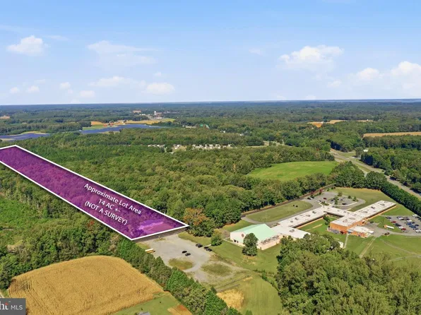 8791 Menokin Rd, Montross, VA 22520