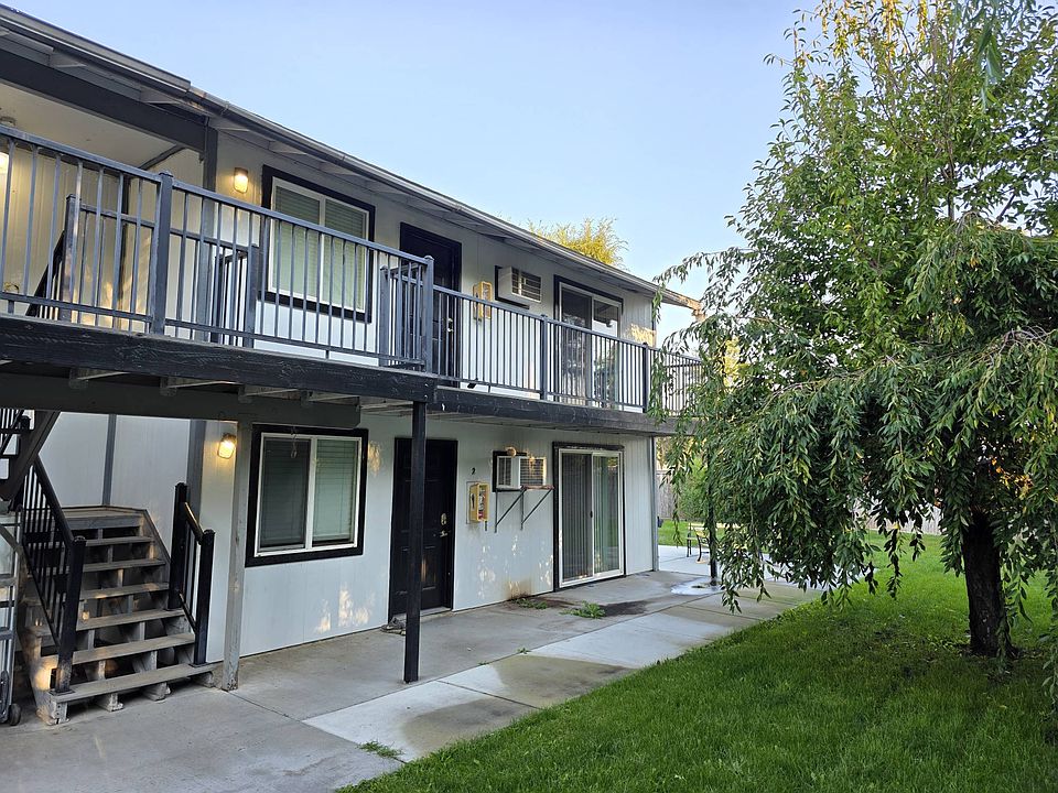 1st image of 404 Belle Ave #2