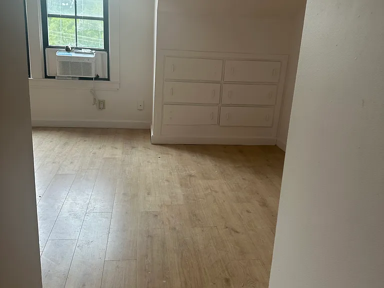 1318 Chapel St #3 — Photo 9