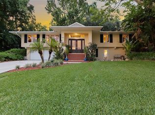 2433 E Crooked Lake Dr, Eustis, FL 32726