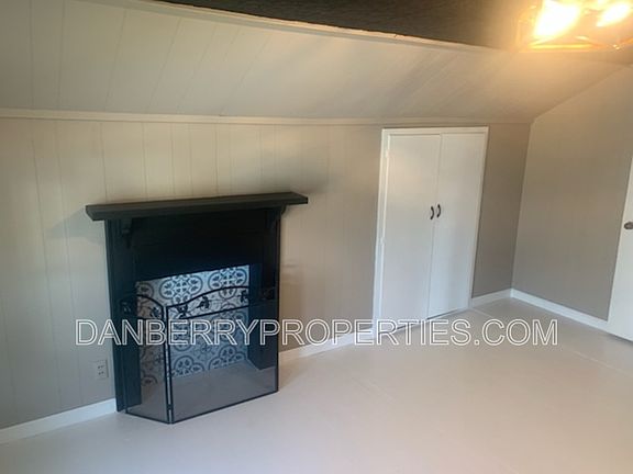 4th image of 301 E Bigelow St #2