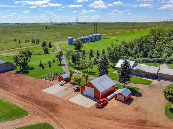 4253 29th St SW, New Salem, ND 58563