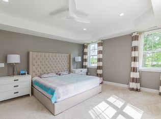 5615 Pickwick Rd, Centreville, VA 20120