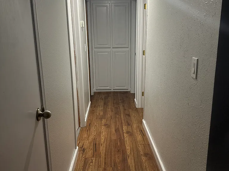 215 Brandywine Ct — Photo 7
