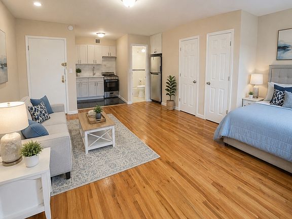 3rd image of 6506 163rd St APT 2C